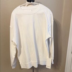 Lululemon Classic White womens Sweatshirt size 8